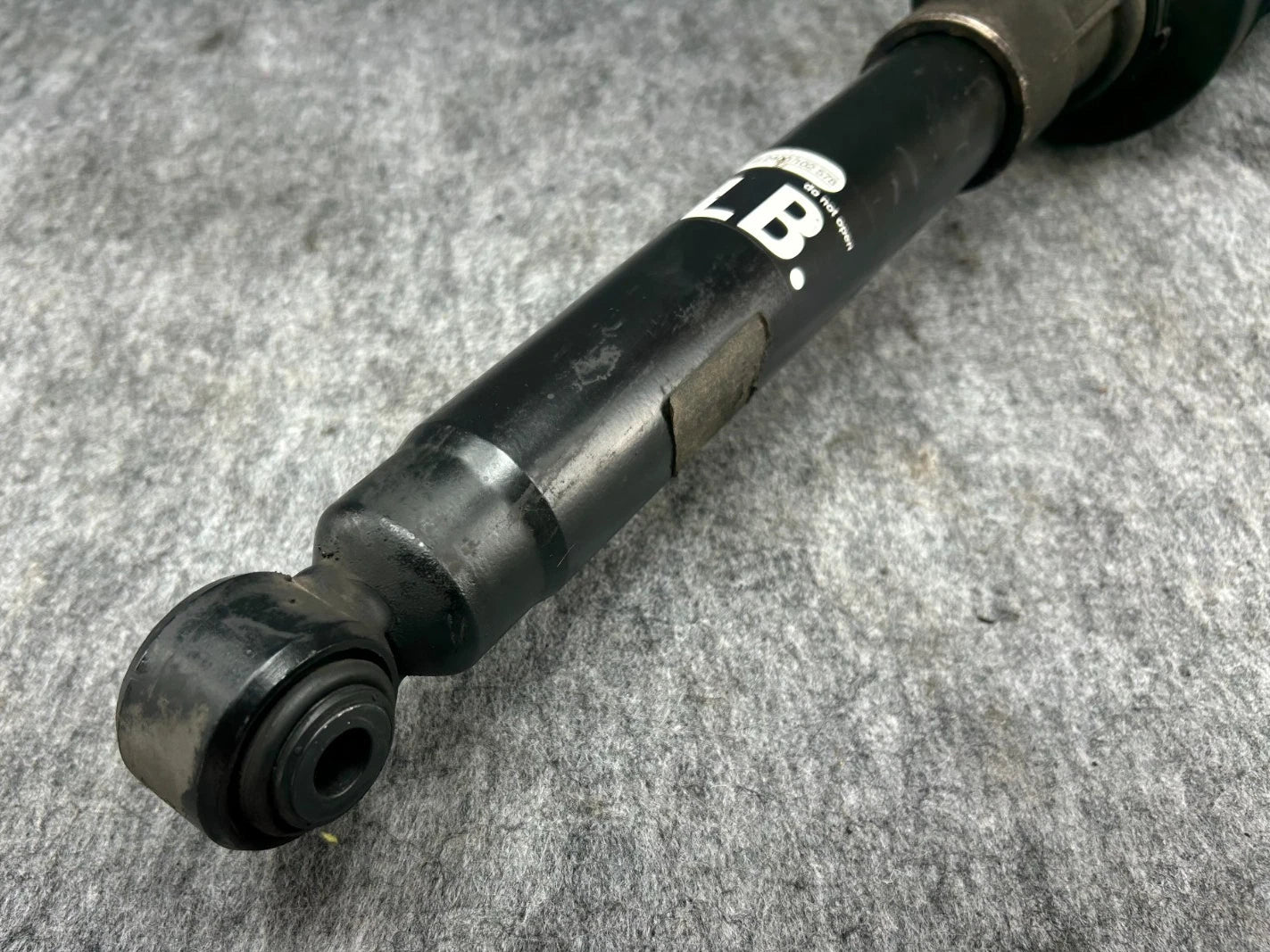MERCEDES S55 CL55 SL55 AMG W220 03-06 OEM RWD REAR LEFT LH ABC HYDRAULIC SHOCK STRUT 84K