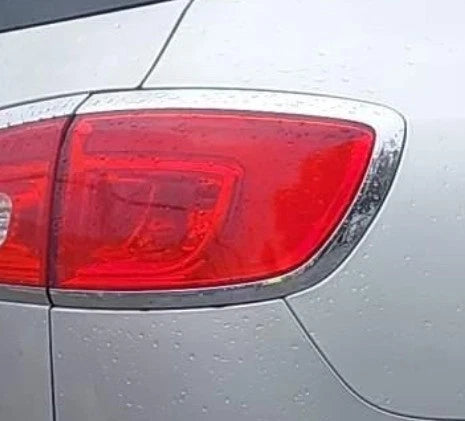 2013-2017 Buick Enclave RH Passenger Quarter Panel Mounted Tail Light Lamp OEM