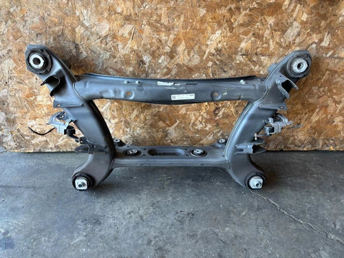 MERCEDES BENZ C43 C63 C300 AMG REAR SUBFRAME SUB FRAME CROSSMEMBER CROSS MEMBER