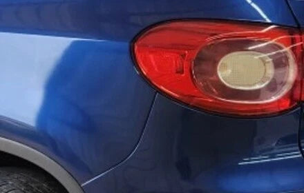 2009-2011 Volkswagen Tiguan LH Driver Side Quarter Mounted Tail Light Lamp OEM