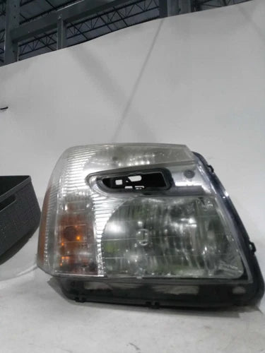 Used Right Headlight Assembly fits: 2007 Chevrolet Equinox Right Grade A