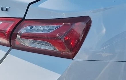 2020-2025 Chevrolet Malibu Quarter Mount Passenger RH Tail Light Lamp OEM OEM