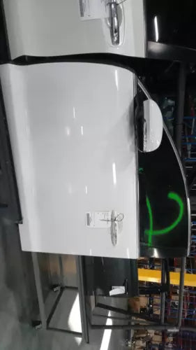 Used Front Left Door Assembly Front fits: 2011 Jaguar Xj Front Left Grade A