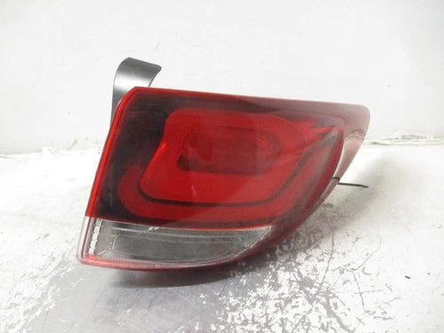 2017-2019 Hyundai Santa Fe Passenger RH Tail Light Lamp OEM