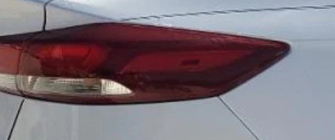 2017-2018 Hyundai Elantra RH Passenger Quarter Panel Mounted Tail Light Lamp OEM