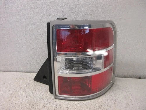 2012-2019 Ford Flex Passenger RH Tail Lamp Assembly OEM OEM