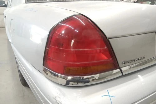 2001 2002 2003 Ford Crown Victoria Driver LH Quarter Mounted Tail Light Lamp OEM