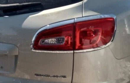 2015 Buick Enclave Passenger Side Tail Light Assembly Quarter Mount OEM