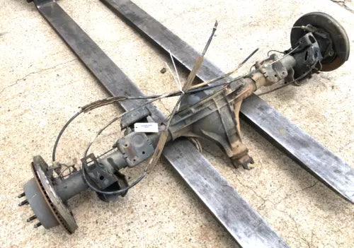 2015 - 2020 GMC YUKON XL 4X4 REAR DIFFERENTIAL CARRIER AXLE OEM.