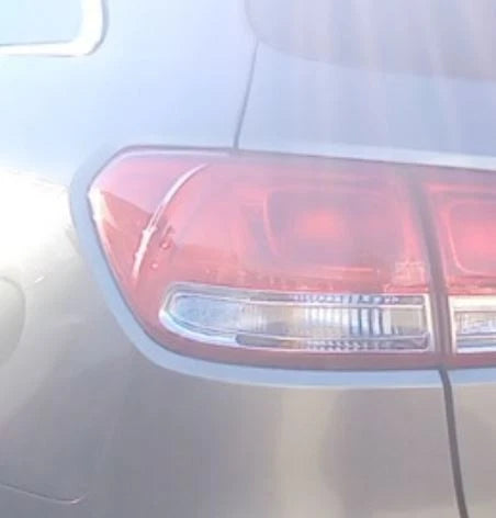 16-18 Kia Sorento LH Driver Tail Light Lamp Quarter Mount OEM OEM