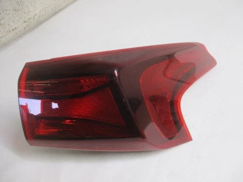 Hyundai Santa Fe RH Passenger Outer Tail Brake Light Lamp OEM OEM