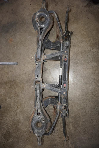 17 18 19 2013-2019 Ford Escape Rear Cross Member Subframe Used Oem (cv6z-5035-n)