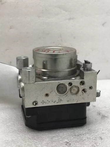 2018-2019 Toyota Corolla ABS Anti Lock Brake Actuator Pump OEM W/o sport suspen