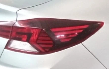 2019-2020 Hyundai Elantra Passenger RH Quarter Mounted Tail Lamp Light OEM
