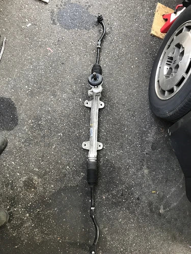 2013-2016 Hyundai Veloster Power Steering Rack & Pinion 565003X100 OEM 17K Miles