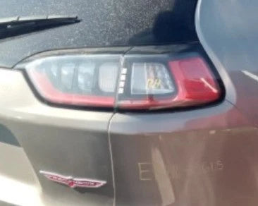 2019 Jeep Cherokee Passenger Side Tail Light Assembly Quarter Mount OEM