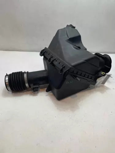NISSAN FRONTIER 2005 - 2019 4.0L Air Cleaner Box Assembly OEM