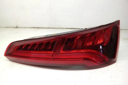 18 2018 Audi SQ5 Passenger RH Tailgate Mounted Tail Light Lamp OEM