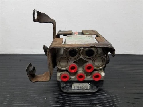 00-02 Tahoe Suburban 1500 Yukon XL1500 Escalade Anti-Lock Brake Pump Assembly