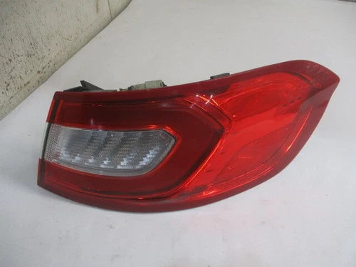 16 17 18 Lincoln MKX RH Passenger Outer Tail Brake Light Lamp OEM OEM