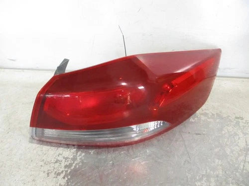2017-2018 Hyundai Elantra Passenger RH Tail Light Lamp OEM