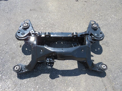 2017-2022 VOLVO S90 AWD REAR SUBFRAME CROSSMEMBER 32268546 OEM 5447