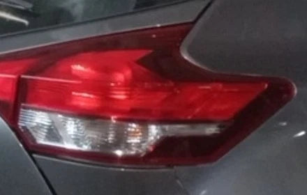 2018-2020 18 19 20 Nissan Kicks Passenger RH Quarter Mounted Tail Lamp OEM