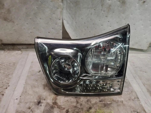 06 07 LEXUS RX400H RH Passenger Tail Light Assy Tailgate Mounted