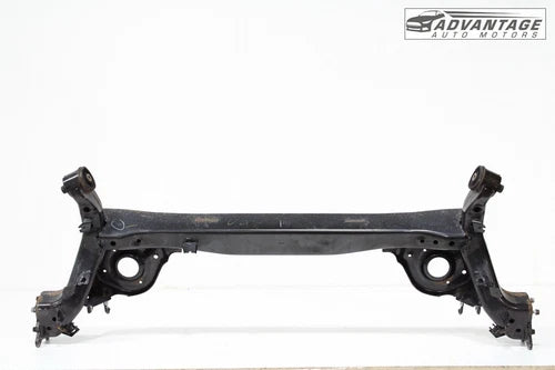 2021-2024 NISSAN KICKS FWD REAR SUSPENSION SUBFRAME CROSSMEMBER AXLE BEAM OEM