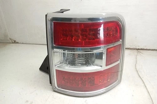 19 2019 Ford Flex Passenger RH Tail Light Lamp OEM