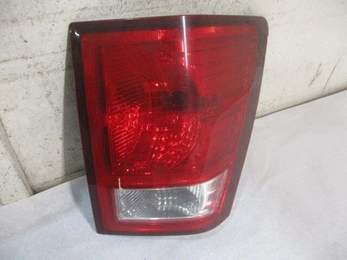 07 08 09 10 Jeep Grand Cherokee RH Passenger Tail Brake Light Lamp OEM OEM