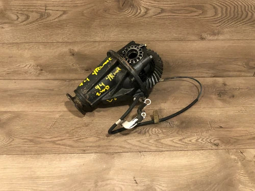 90-95 TOYOTA 4RUNNER SR5 V6 2WD 3.0L RATIO 3.90 REAR DIFFERENTIAL BACK DIFF OEM