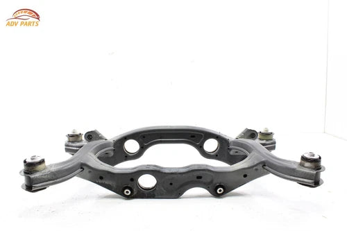 15-20 MERCEDES GLA250 X156 REAR SUBFRAME SUB FRAME CROSSMEMBER CROSS MEMBER OEM