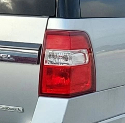 2007-2017 Ford Expedition Passenger RH Tail Light Lamp OEM OEM