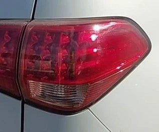 2011-2013 Infiniti QX56 RH Passenger Quarter Panel Mounted Tail Light Lamp OEM