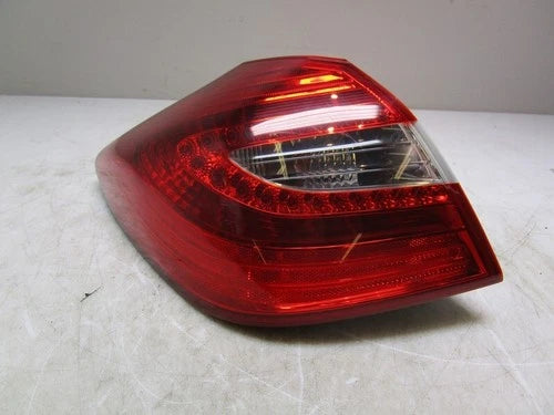 2012-2014 Hyundai Genesis LH Driver Quarter Mounted Tail Light Lamp OEM