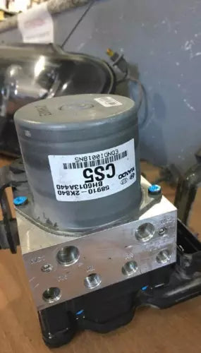 2010 Kia Soul ABS Anti Lock Brake Pump Control Assembly W/O Sport Suspension OEM