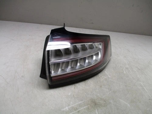 2015-2018 Ford Edge RH Passenger Quarter Mounted Tail Light Lamp OEM