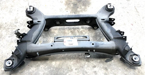 2012-2018 MERCEDES CLS550 RWD REAR SUBFRAME CROSSMEMBER OEM.