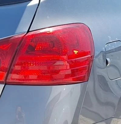 2008-2013 Nissan Rogue Quarter Mount Passenger RH Tail Light Lamp OEM OEM