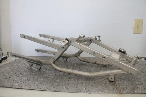 01-03 SUZUKI GSXR750 REAR SUBFRAME BACK SUB FRAME OEM