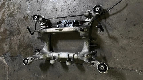 2010-2012 BMW 750i XDRIVE REAR AXLE CARRIER SUBFRAME CROSSMEMBER 6794666 OEM