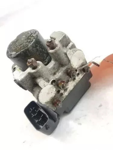 01-03 Toyota Highlander ABS Anti-Lock Brake Pump Assembly Without Skid Control
