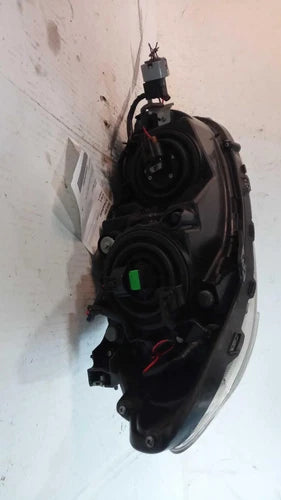 Used Right Headlight Assembly fits: 2020 Subaru Wrx halogen low beam Right Grade