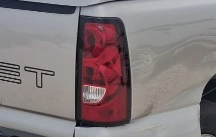 2006 Chevrolet Silverado 1500 Passenger RH Tail Light Lamp OEM OEM