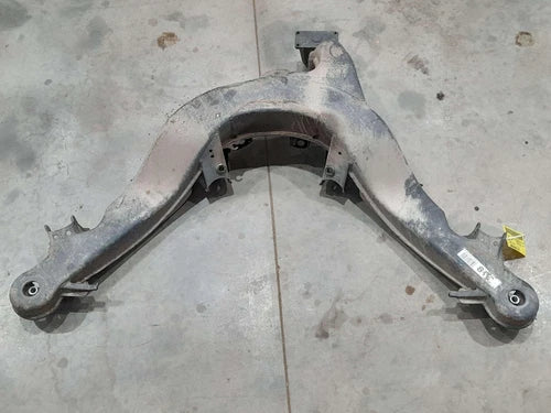 1986 - 1991 Mercedes Benz W126 420 SEL Rear Crossmember Subframe OEM 1263503008